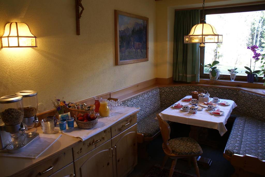 Pension Hubertushof beim Römerbad Bad Kleinkirchheim Bagian luar foto