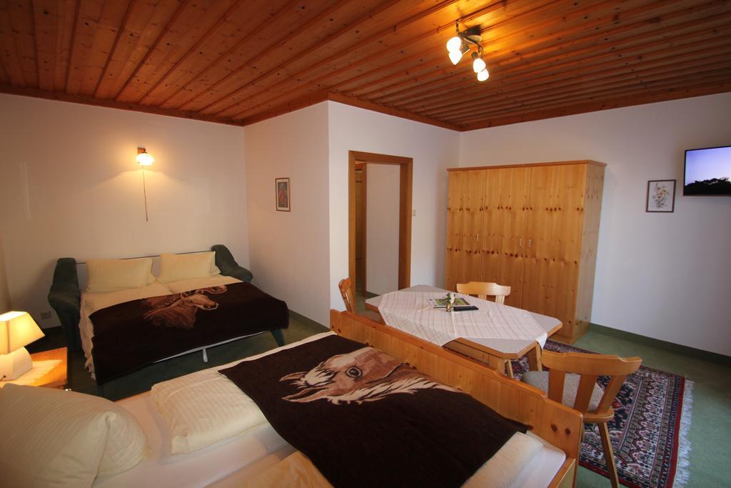 Pension Hubertushof beim Römerbad Bad Kleinkirchheim Bagian luar foto